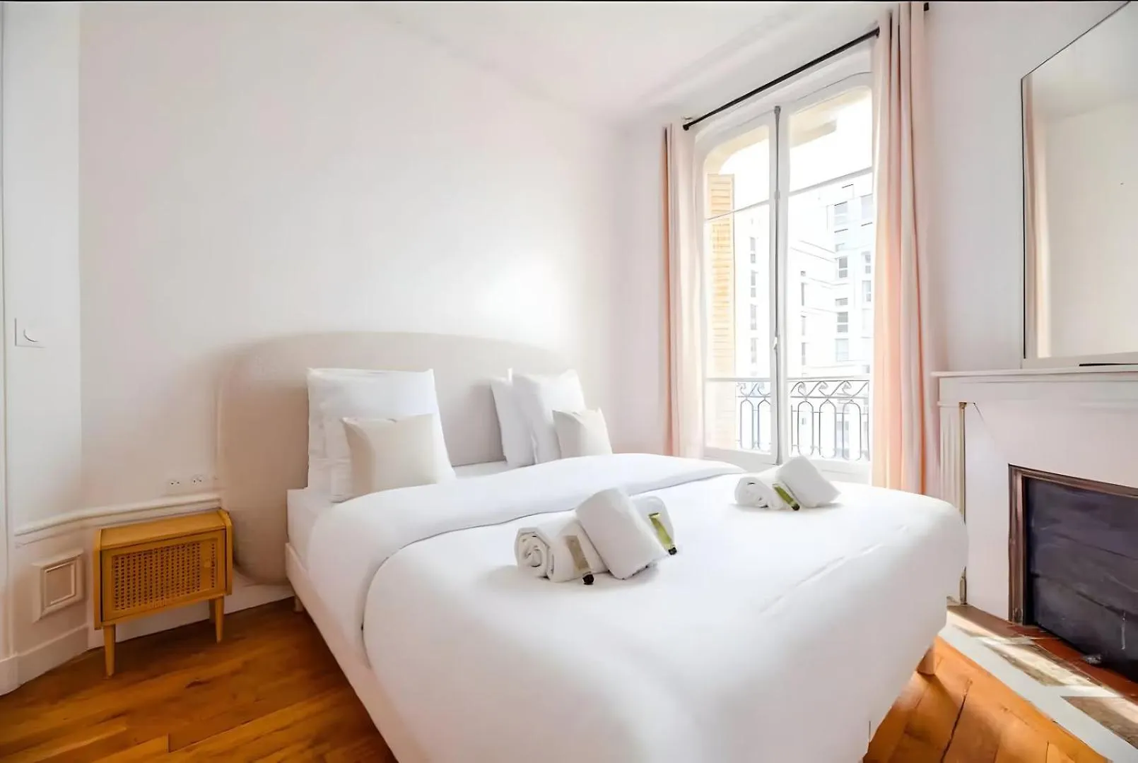 Tbs 324 - Superb Apartment With Eiffel Tower View Paris 0*,  França